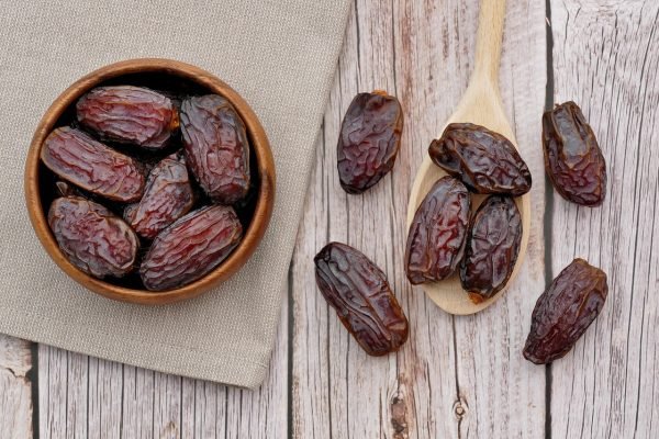 كم يحتوي التمر على بروتين
